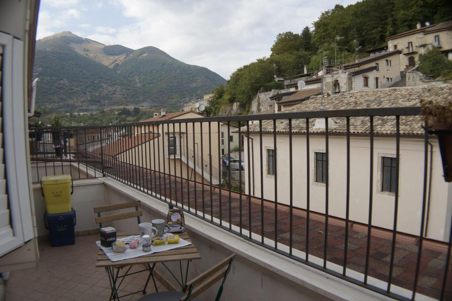 Casa Vacanze Donna Lucia Castel Di Sangro Dış mekan fotoğraf
