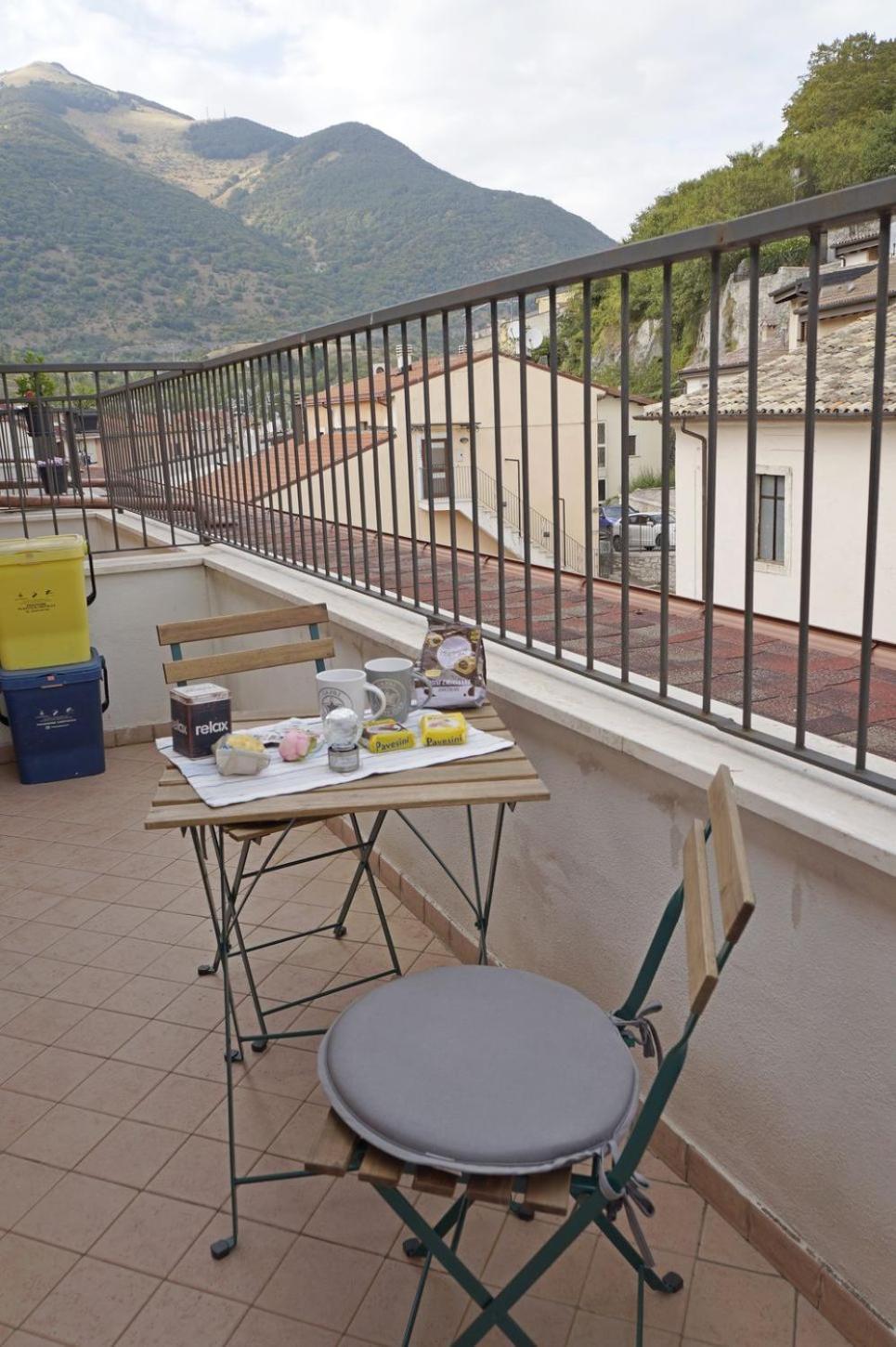 Casa Vacanze Donna Lucia Castel Di Sangro Dış mekan fotoğraf